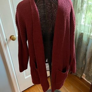 Maroon loose cardigan sweater with pockets